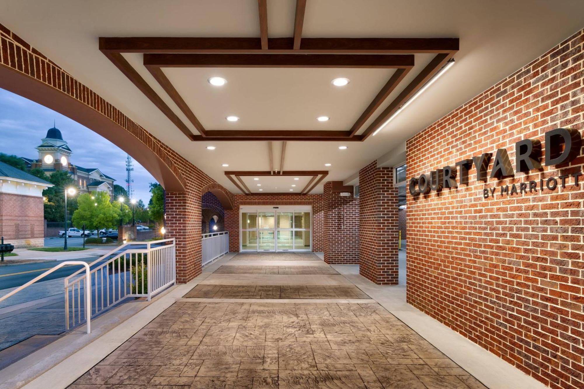 Courtyard By Marriott Atlanta Duluth Downtown 호텔 외부 사진